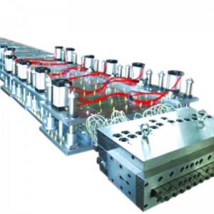 Plastic extrusiemal met een breed paneel